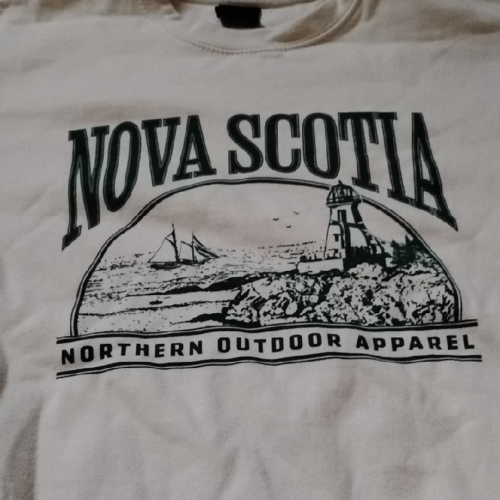 Men's White Vintage Large Nova Scotia Canada Northern Outdoor Apparel Sweatshirt